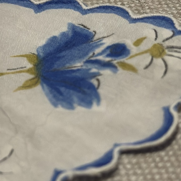 Vintage Cotton Scarf-Scalloped Edge-Floral-Blue/White-EUC - Picture 7 of 12